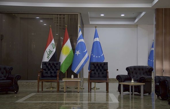 TurkishHorizon's tweet photo. 🇹🇷🇮🇶 | #KIRKOUK

Le gouvernorat de Kirkouk, en #Irak, a donné son accord cette semaine à l’utilisation du #turc comme langue officielle.

Il sera utilisé dans la correspondance et la signalisation officielles du gouvernorat, ainsi que dans les panneaux de signalisation.

[AA] https://t.co/A0s8rhafL0