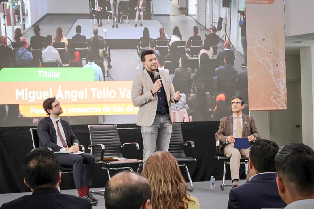 gobiernohidalgo's tweet photo. El Nodo Hidalgo del Capítulo Reino Unido de la Red Global MX presentó el "Paquete Informativo en México", que incluye un conjunto de herramientas para la acción climática ciudadana desarrolladas desde un enfoque de economía circular. https://t.co/GhHVn6lw5w