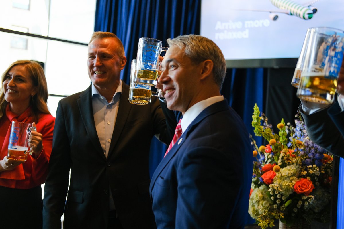 Ron_Nirenberg's tweet photo. Huge news for our city.

Today, I joined @SATairport to announce our first non-stop flight to Europe with direct service to Frankfurt, Germany starting May 2024!

This is just the beginning. https://t.co/tEYq0w5RIp