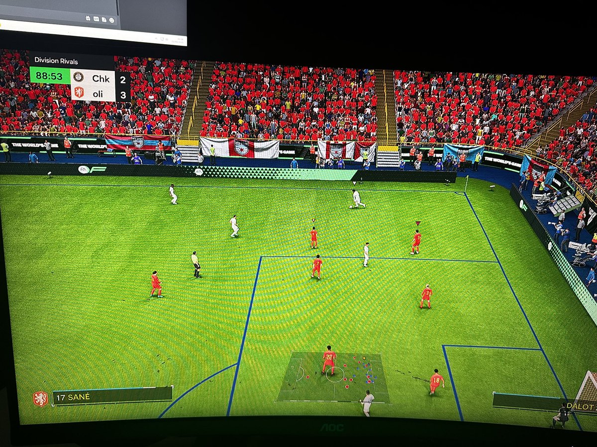 1h après la sortie du jeu, ils font déjà tourner pour gagner leur match.
L’année va être longue. #FC24