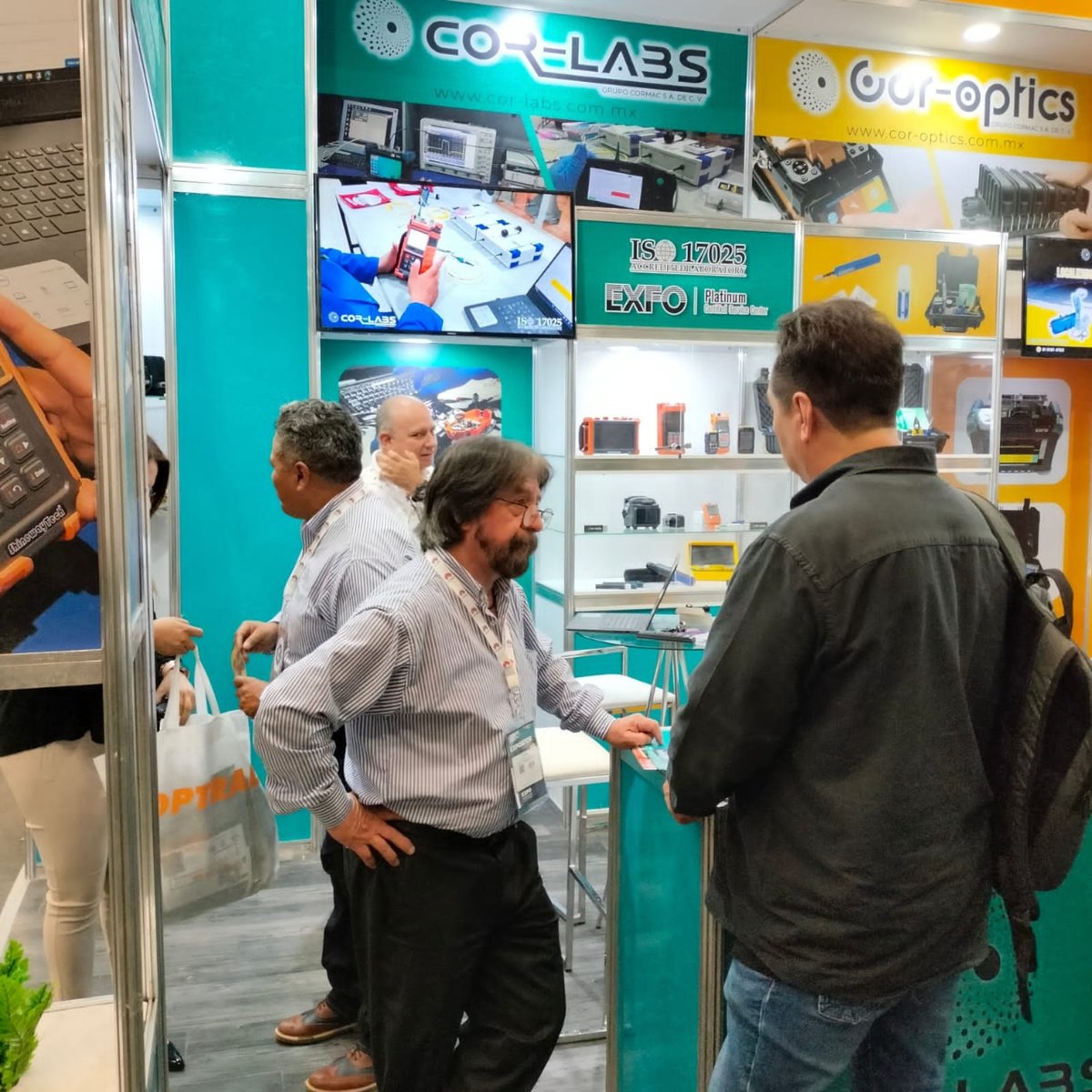 "Un evento lleno de talento y tecnología de vanguardia. 🚀🌐 ¡Damos las gracias a nuestros expositores!

#csmx2023 #Corlabs