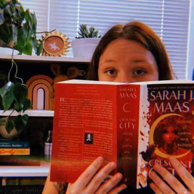 censored_blog's tweet photo. #NewProfilePic Hello, and welcome to my blog! My name is Emily and I’m a senior @LU_COMM major @longwoodu. Join me as I explore contemporary banned and challenged books across the United States. Maybe I’ll even write about your favorite banned book! 😏📕 #censoredbookblog #books https://t.co/tOjRhenUWe