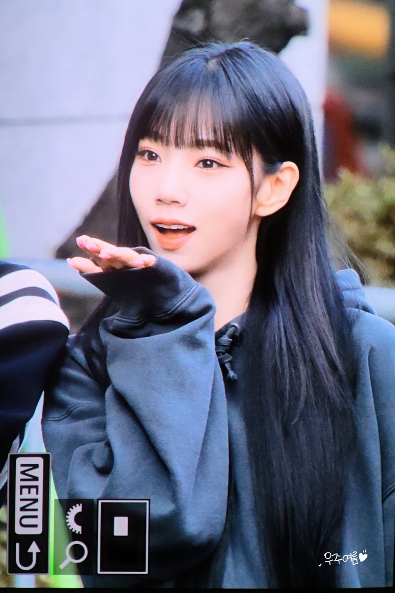 230922 프리뷰

이여름귀여워💕💕

#엘즈업 #EL7ZUP
#여름 #이여름 #YEOREUM