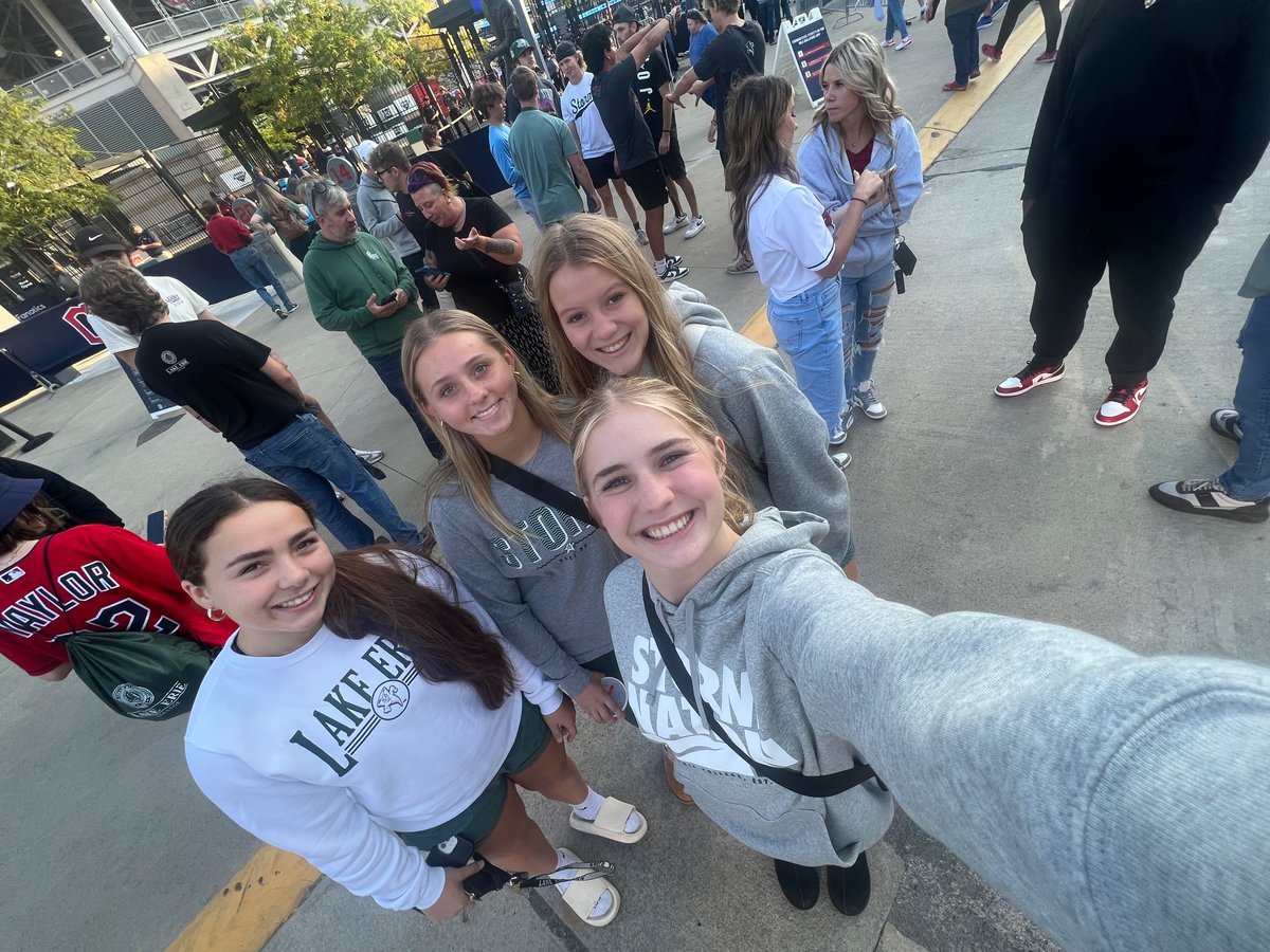 Lake Erie Storm Women's Basketball tweet media