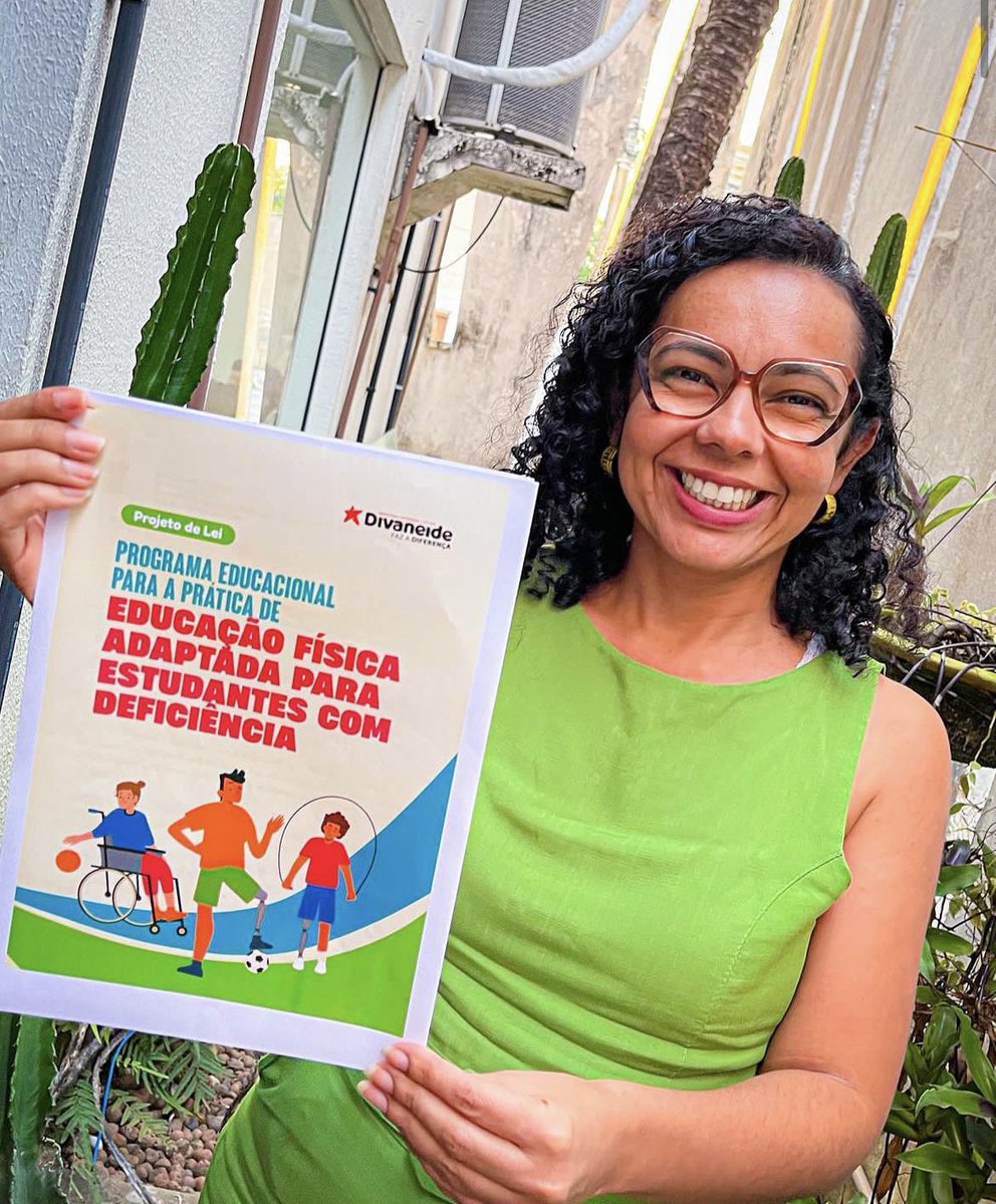 DivaneidePT's tweet photo. 21 de setembro é um dia de luta e resistência para as pessoas com deficiência, que enfrentam diariamente barreiras impostas pela sociedade, por muitas vezes, excludente e capacitista. 

Para fortalecer essa luta, apresentamos o projeto de lei que institui o Programa Educacional para a Prática de Educação Física Adaptada para Estudantes com Deficiência nas escolas estaduais do nosso estado.