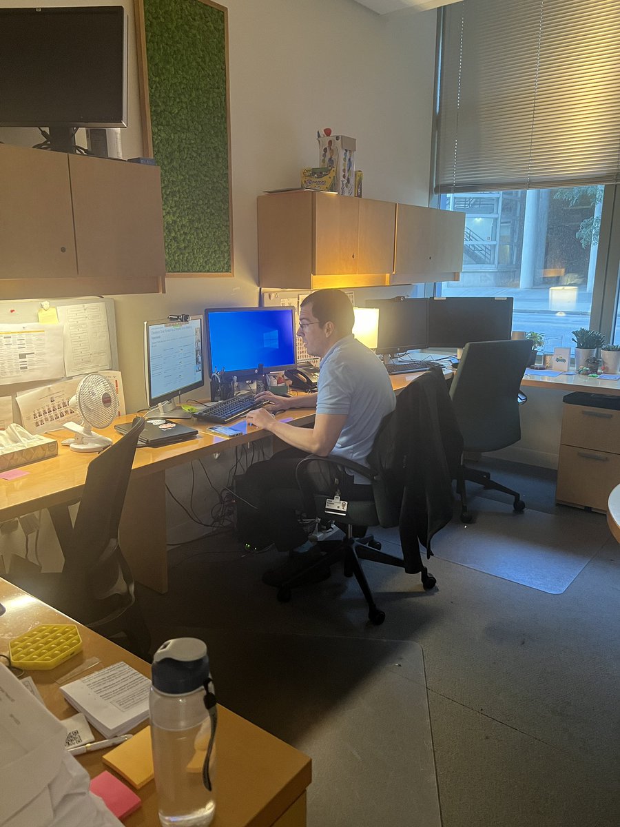 Richard M. Wardrop III, MD, PhD, MACP, SFHM, FAAP (@mud_fud) on Twitter photo And we are off with <a href="/CCF_IMCHIEFS/">Cleveland Clinic IM</a> #openhouse #2! So great to meet everyone, literally from next door and all over the world! @CleClinicLCM <a href="/CWRUSOM/">CWRU School of Medicine</a> <a href="/NEOMEDedu/">Northeast Ohio Medical University (NEOMED)</a> <a href="/CleClinicGME/">CleClinicGME</a> #Welcome <a href="/AAMCtoday/">AAMC</a> <a href="/TheNRMP/">NRMP®</a> <a href="/Inside_TheMatch/">Inside The Match</a> And we are off with <a href="/CCF_IMCHIEFS/">Cleveland Clinic IM</a> #openhouse #2! So great to meet everyone, literally from next door and all over the world! @CleClinicLCM <a href="/CWRUSOM/">CWRU School of Medicine</a> <a href="/NEOMEDedu/">Northeast Ohio Medical University (NEOMED)</a> <a href="/CleClinicGME/">CleClinicGME</a> #Welcome <a href="/AAMCtoday/">AAMC</a> <a href="/TheNRMP/">NRMP®</a> <a href="/Inside_TheMatch/">Inside The Match</a>