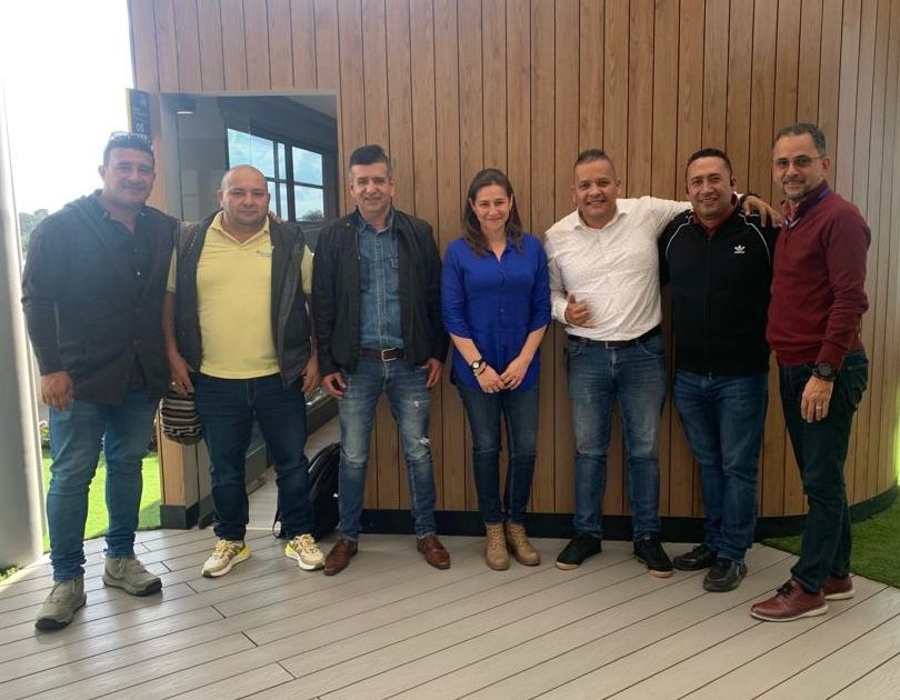 Con un gran logro de SINPROSEG ante la empresa COLVISEG se firma en la convención colectiva 
de los pliegos presentados por nuestros directivos en busca de nuestros derechos.