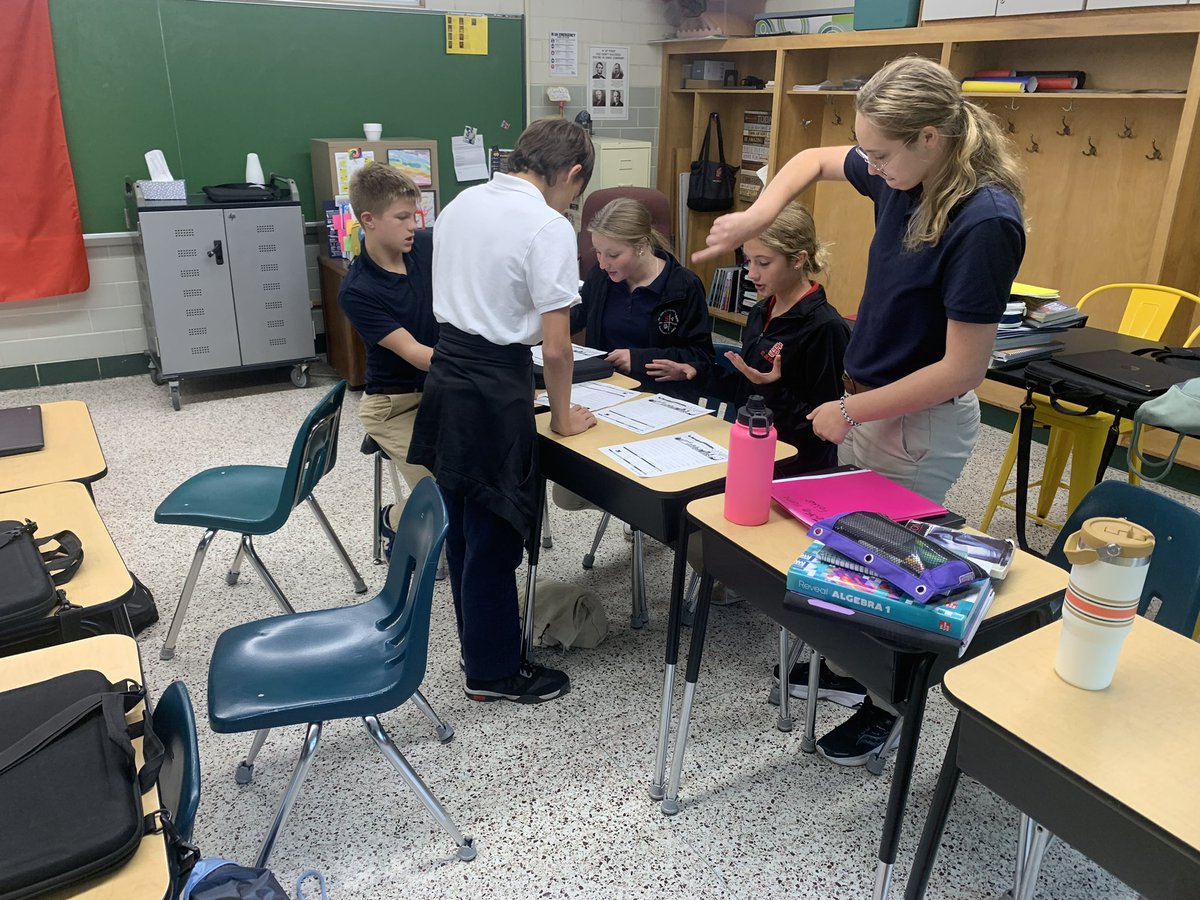 StJoeBobcats's tweet photo. Our 8th grade Bobcats played  vocabulary charades in their House groups.  
The House System allows students to earn points for the house in various ways.❤️💙💛🖤 https://t.co/mEJs1clsz4