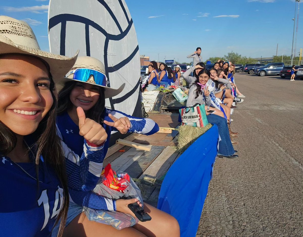 Prowlervball23's tweet photo. 2023 Homecoming! #prowlersfight #WhyNotUs #tnq @fortstocktonfb https://t.co/GgfDzCbfj2