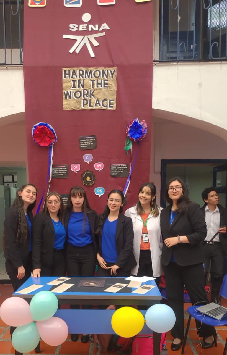 SENABoyaca's tweet photo. Aprendices #CEGAFE  #Tunja realizaron Feria Empresarial en Inglés, denominada 1st Business Summit, allí se mostró los emprendimientos de los estudiantes vinculados al #SENA y los proyectos que estan trabajando al finalizar su formación lectiva empleando el idioma inglés. https://t.co/iHm2rcDt5Z