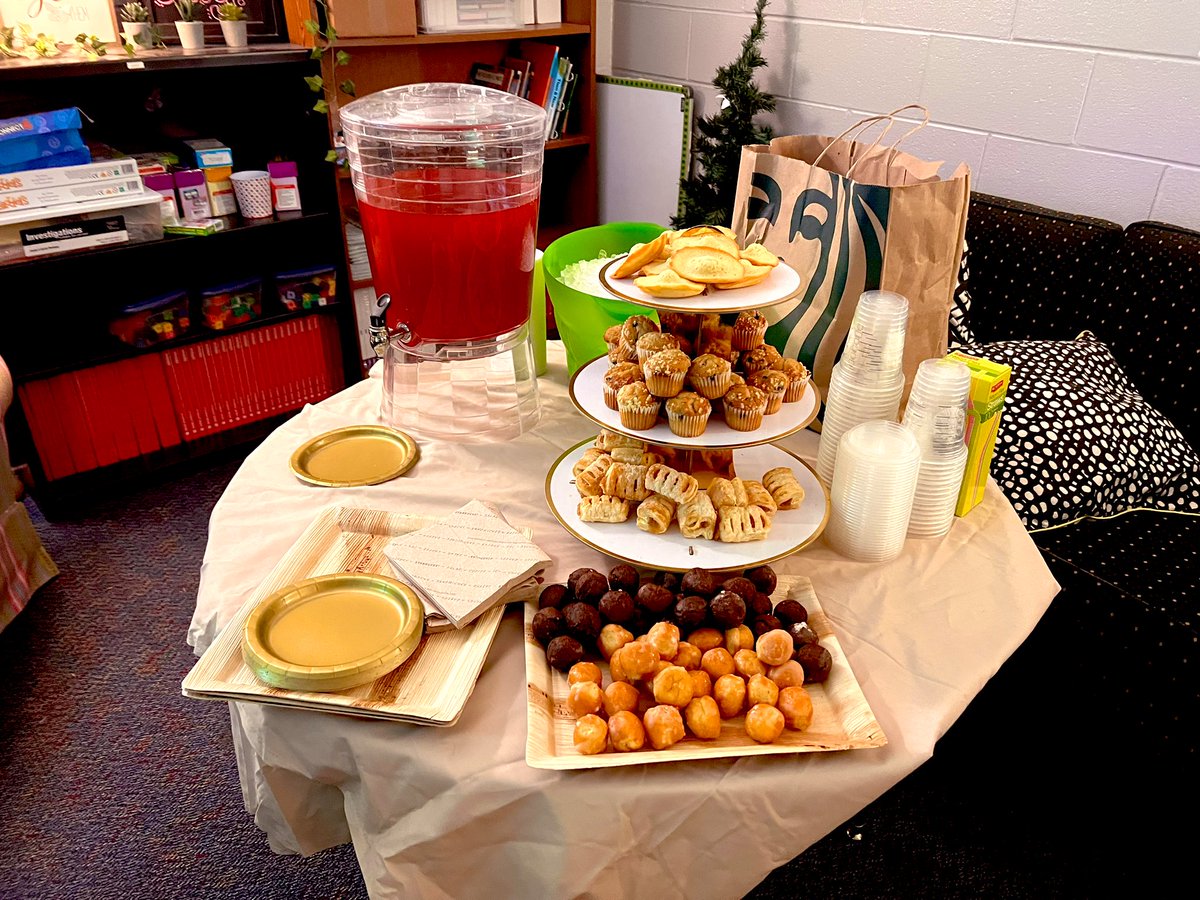 Abigail Ignacio (@mspardo_rpe) on Twitter photo Mathbucks is in session 🤩
<a href="/HumbleElemMath/">Humble ISD Elementary Math</a> <a href="/HumbleISD_RPE/">River Pines Elementary</a> <a href="/HumbleISD/">Humble ISD</a> @SmithTrelice Mathbucks is in session 🤩
<a href="/HumbleElemMath/">Humble ISD Elementary Math</a> <a href="/HumbleISD_RPE/">River Pines Elementary</a> <a href="/HumbleISD/">Humble ISD</a> @SmithTrelice