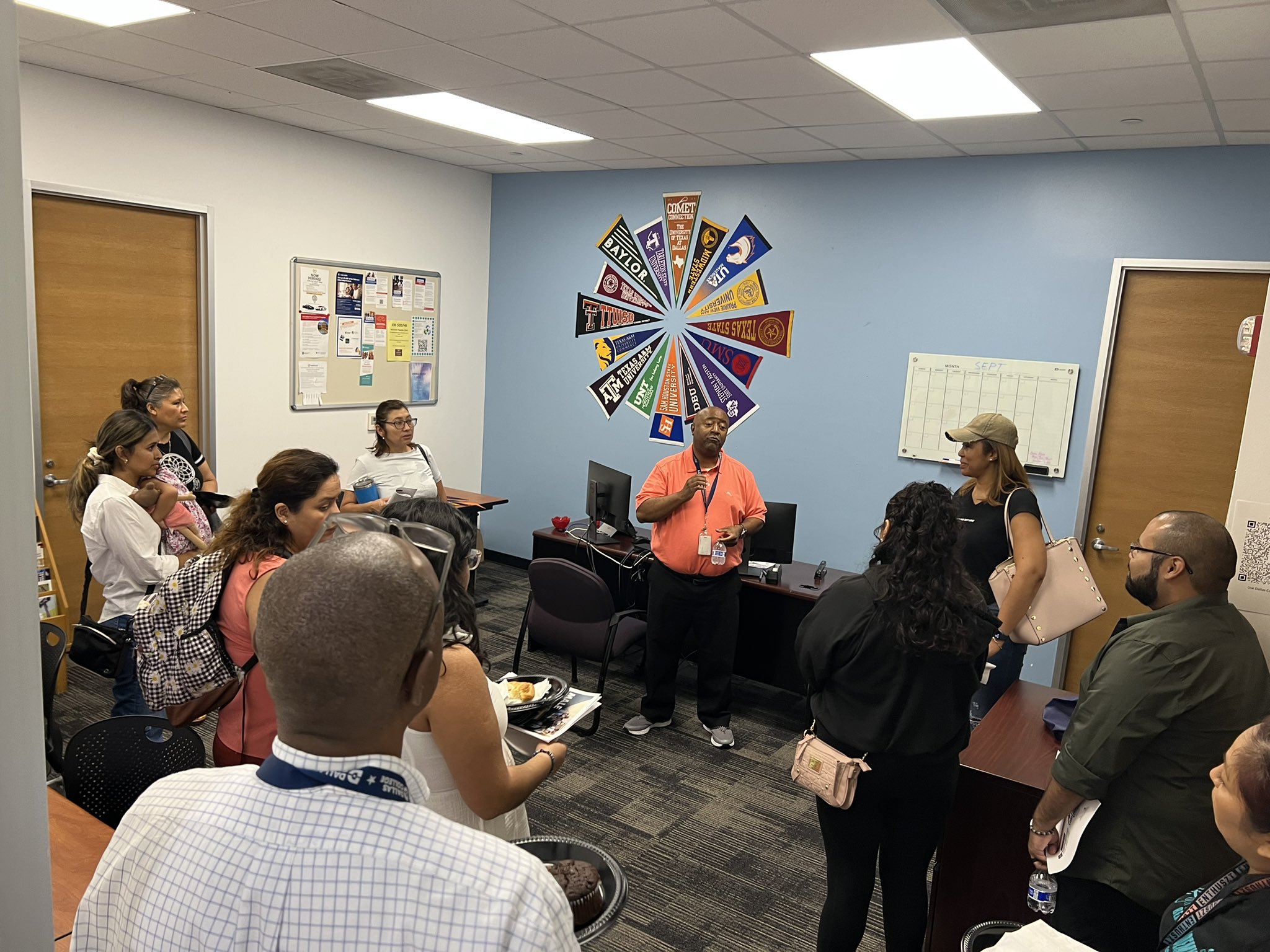 Dr. Wright L. Lassiter Jr. Early College High School at El Centro Campus /  Dr. Wright L. Lassiter Ea