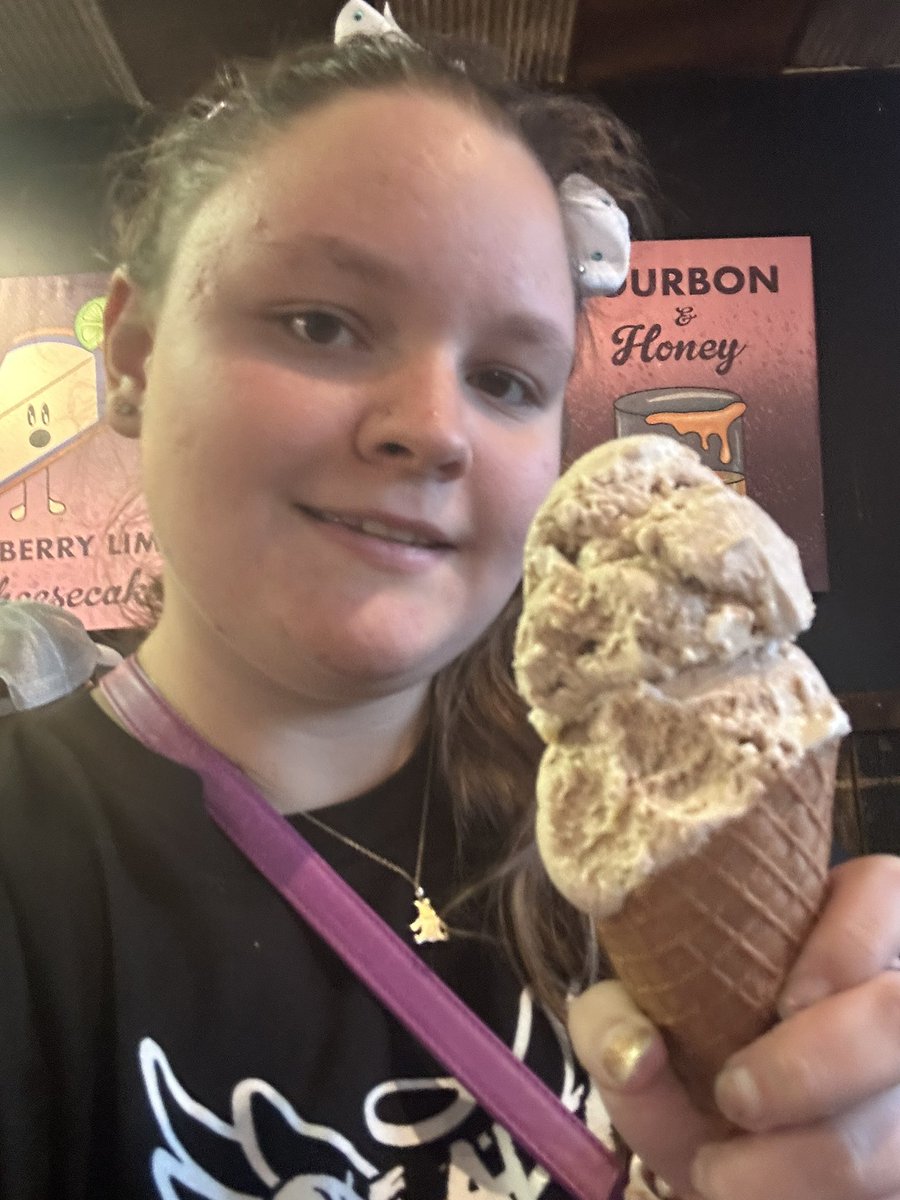 I got The Ice Cream <a href="/jonasbrothers/">Jonas Brothers</a> <a href="/kevinjonas/">kevin jonas</a> <a href="/joejonas/">J O E  J O N A S</a> <a href="/nickjonas/">Nick Jonas</a> <a href="/CrankandBoom/">Crank & Boom</a>