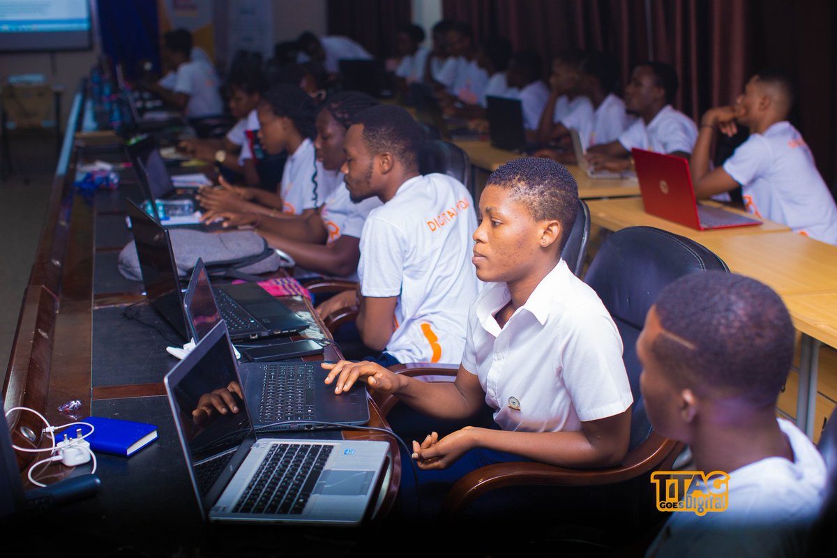 pamitouch's tweet photo. EXPERTS FROM TTAG GOES DIGITAL DAY 3
"Those who would judge us merely by the heights we have achieved would do well to remember the depths from which we started."
~Dr Kwame Nkrumah
#DigitalLiteracy
#TTAGGOESDIGITAL
#OFWA
#TTAG
#PamitouchFoundation
#Empoweringthenextgeneration https://t.co/tgrlwZ3X21