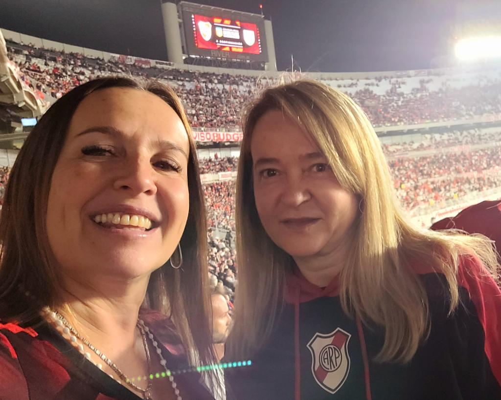 s_alita's tweet photo. #escasa
#siempreestaremos 
#fotoMasMonumental 
@marumillo1 https://t.co/rrCuuZwYv1