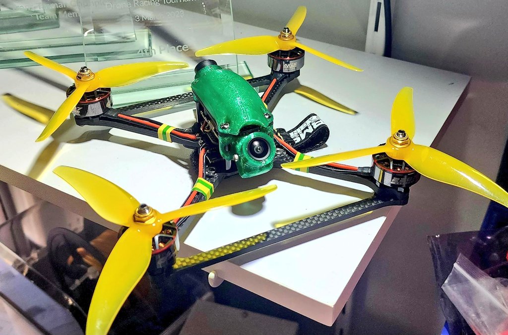 AUADRT's tweet image. A new #FreshBuildFriday from @AustralianArmy #DroneRacing Team pilot #MacDaddy of 1/19RNSWR!
@bmsthomas JS3 Tiger Frame
@Foxeer_Dalprop stack
AXIS Flying DSpec 2207 2050kv motors
Foxeer Lite ExpressLRS rx
Hdzero Race V3 Vtx
HDZERO Nano90
Gemfan MCK V2 props
#SendIt!
@ChiefAusArmy
