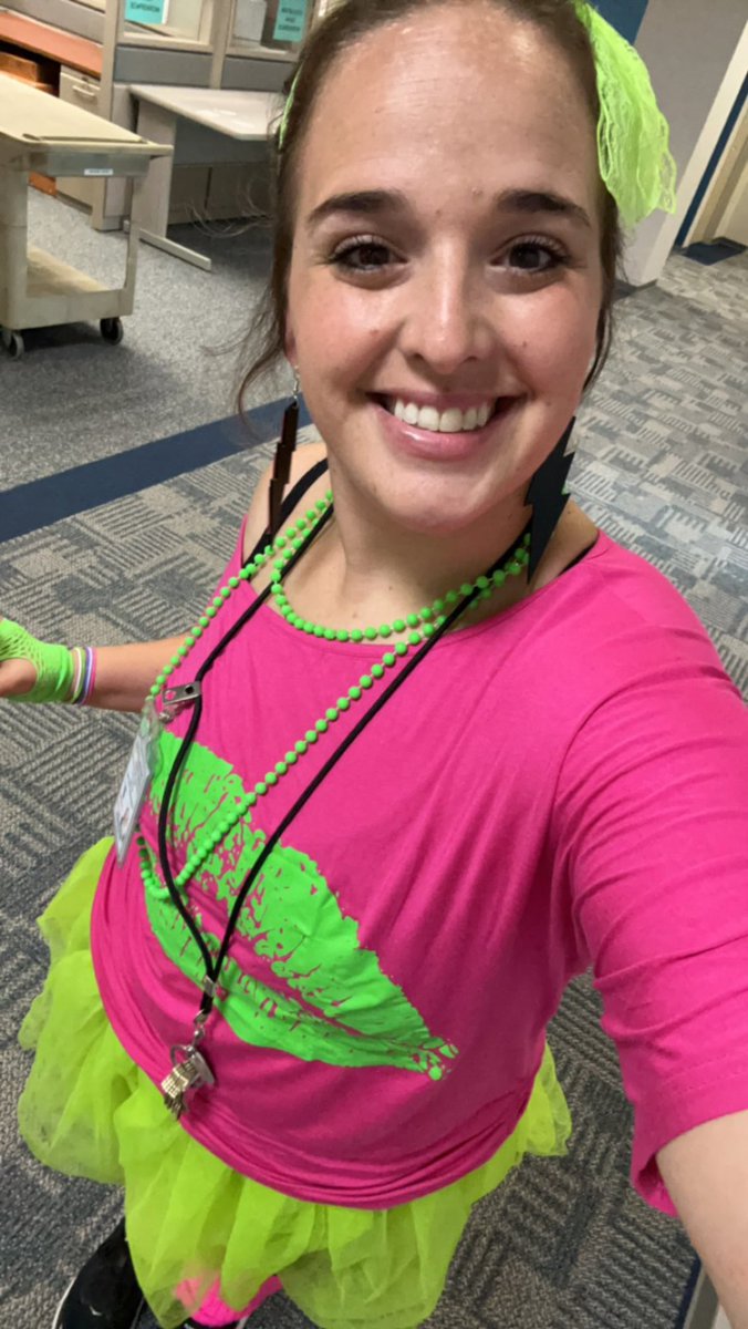 janetstackhouse's tweet photo. The English Department represents lots of decades! #happyhocoweek @TISDTMHS https://t.co/L5iS5b4KDS