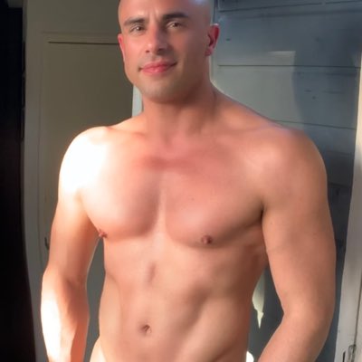 #nieuweprofielfoto https://t.co/iuDe4ZKGuY<a href="/tag/nieuweprofielfoto"class="tags">#nieuweprofielfoto</a>