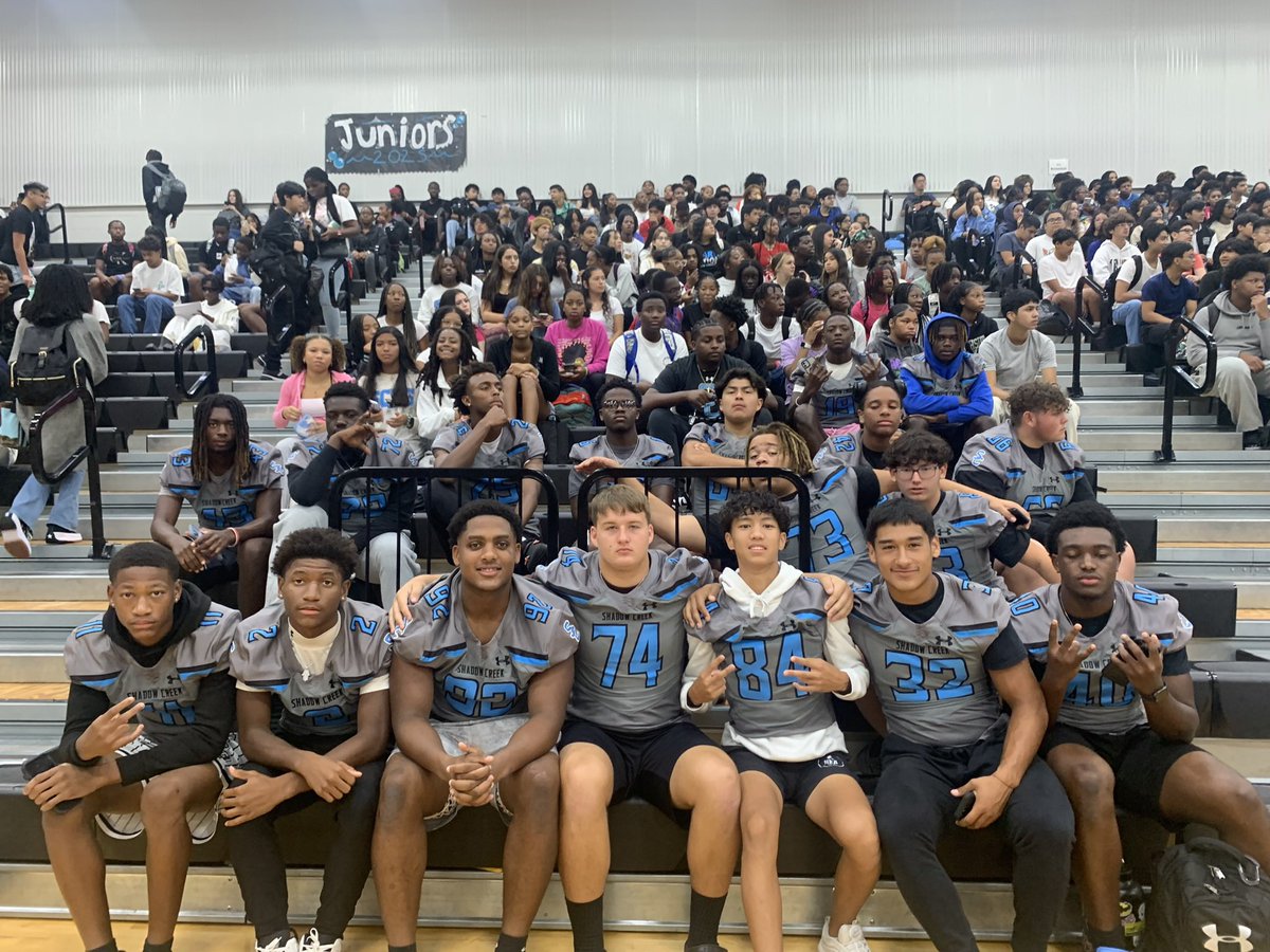 SharksSection's tweet image. Morning pep rally for tonight's football game: Shadow Creek Sharks vs
Pearland Oilers! Thank you to everyone who attended and showcased our school spirit with the theme, whiteout.