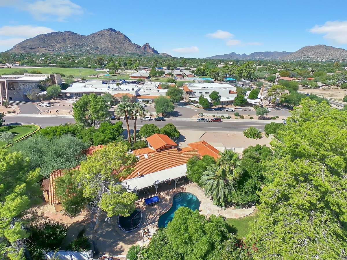 No Bank Needed...Owner Carry Paradise Valley Homes For Sale UPDATED DAILY

See my FULL BLOG as your REALTOR at: activerain.com/droplet/HFLL

#MLSParadiseValley
#SellerCarry
#OwnerCarry
#ParadiseValleyHomesForSale
#ParadiseValleyHomes
#ParadiseValleyRealtor
#ParadiseValley