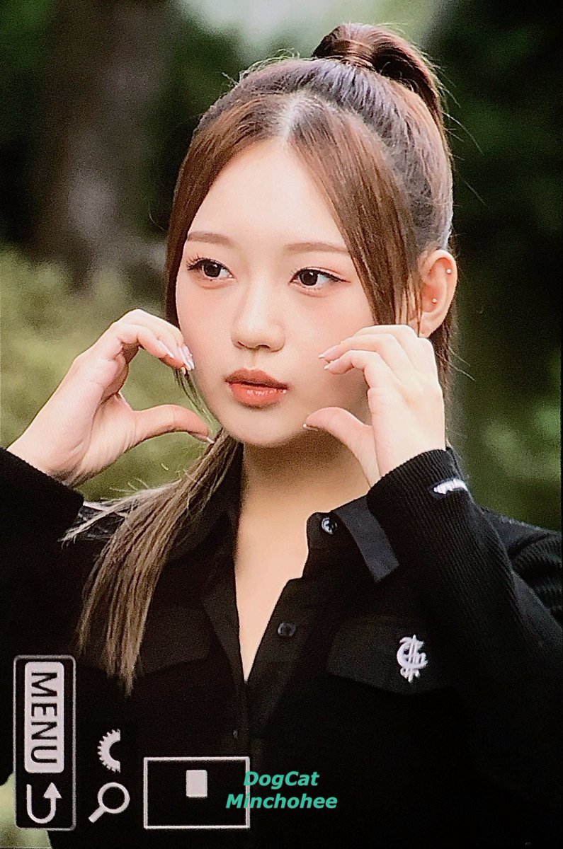 dogcat_sohee's tweet photo. 230922 뮤뱅 출근 프리뷰

너무 사랑스러운 우리 소희🥰

#로켓펀치 #소희
#RocketPunch #RCPC #SoHee
#ロケットパンチ #ソヒ
#BOOM #BOOM_RCPC
@RocketPunch @RCPC_members https://t.co/5LxXLliLWG