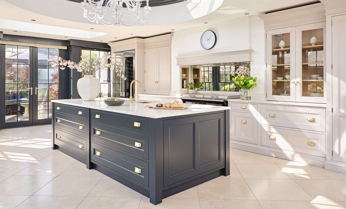 You'll love the end results of our newly renovated kitchen builds. Your dream kitchen awaits. Visit our showroom, our website or call us today! 

ChoiceCabinetCanada.ca

Kitchener
107 Manitou Dr., Units 4-5
(519) 208-1099

London
207 Exeter Rd Unit A
(226) 667-9706