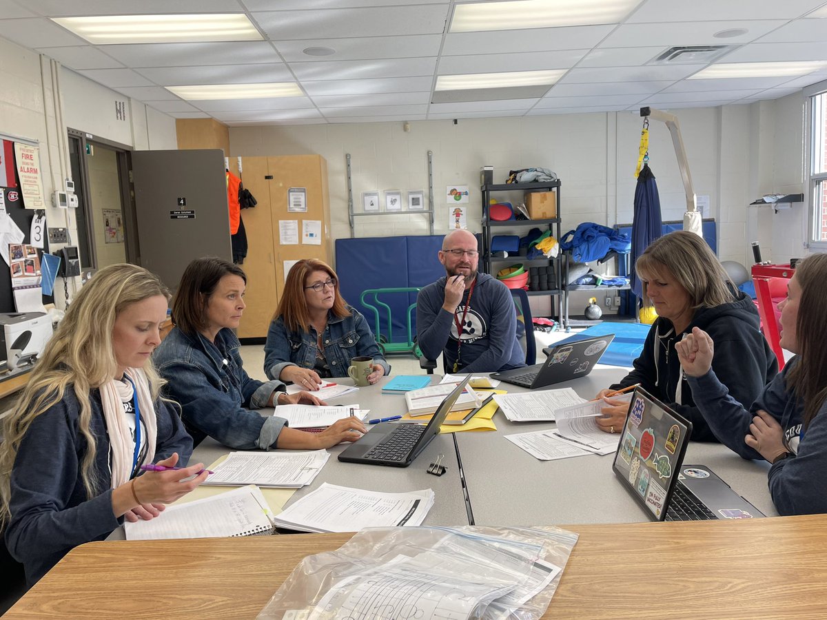 Our primary team met after school to support each other with new diagnostic assessment tools, effective strategies and how our resource team can support to help move our students forward as a collective.  #kpproud <a href="/CurriculumTldsb/">TLDSBCurriculum</a>