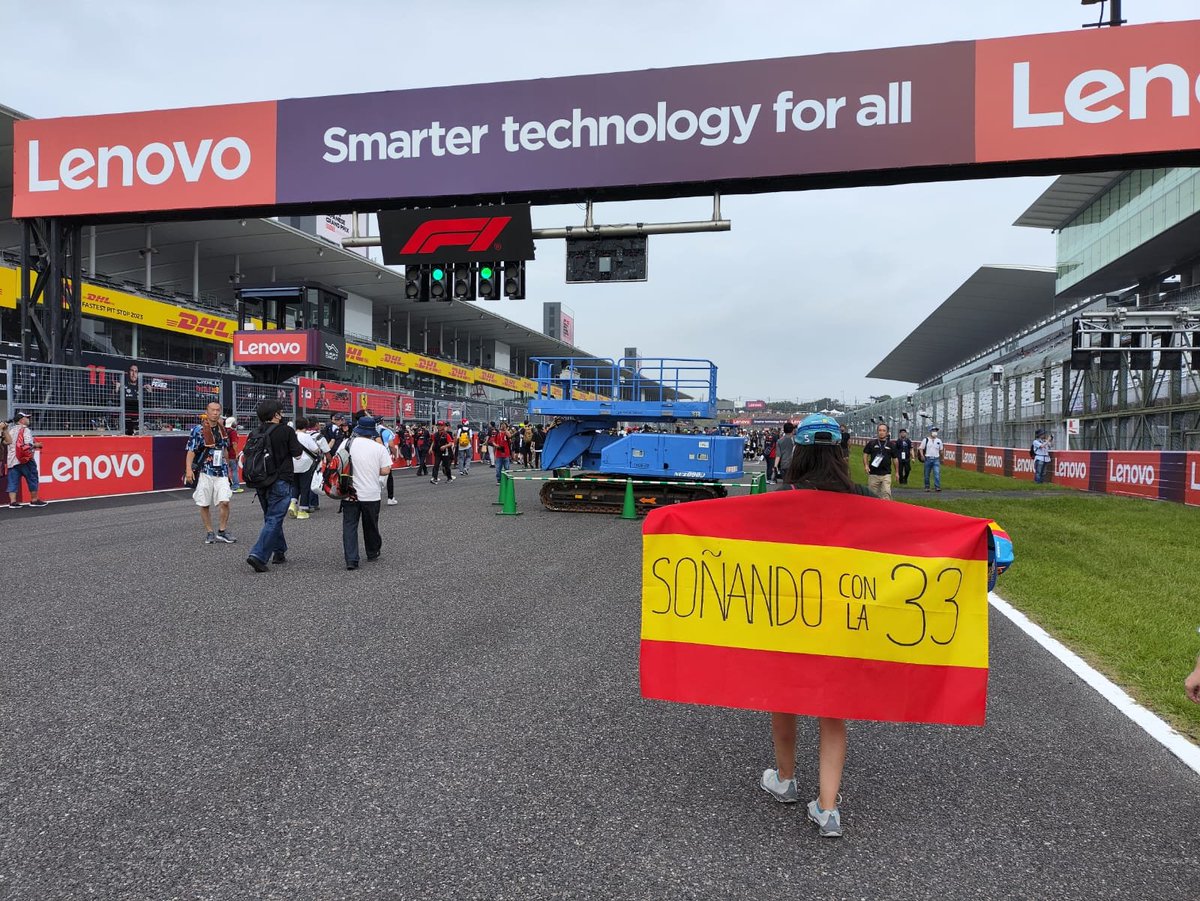 Princidita's tweet photo. @AstonMartinF1 Vamos Samurai!! #IAM #BornBrave @alo_oficial https://t.co/o59Vo0mhqF