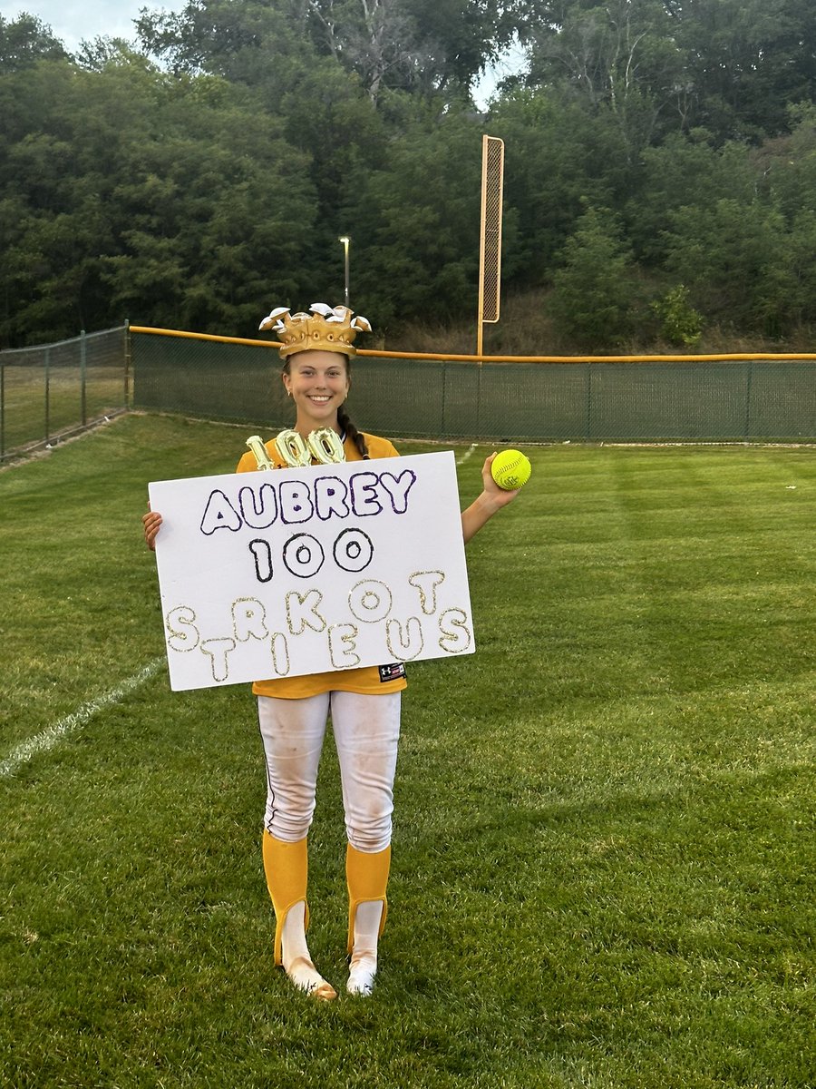 FauxCoachWoodard (@fauxcoachwoodar) on Twitter photo Congrats to <a href="/Aubreyywhite/">Aubrey white</a> for reaching 100 K’s in the ⭕️ on the season in <a href="/Tbird_softball/">Bellevue West Softball</a> 9-4 win against Westview!
<a href="/Brooklypheph34/">Brooklyn</a> 4-4
<a href="/Jillian___H/">Jillian</a> 2-3 3B
<a href="/elli_reyes11/">Elli Reyes</a> 1-4
<a href="/daytona_hall/">Daytona Hall</a> 2-4
K Rowley 1-2
⚡️It’s a Great Day to be a T-Bird⚡️ Congrats to <a href="/Aubreyywhite/">Aubrey white</a> for reaching 100 K’s in the ⭕️ on the season in <a href="/Tbird_softball/">Bellevue West Softball</a> 9-4 win against Westview!
<a href="/Brooklypheph34/">Brooklyn</a> 4-4
<a href="/Jillian___H/">Jillian</a> 2-3 3B
<a href="/elli_reyes11/">Elli Reyes</a> 1-4
<a href="/daytona_hall/">Daytona Hall</a> 2-4
K Rowley 1-2
⚡️It’s a Great Day to be a T-Bird⚡️