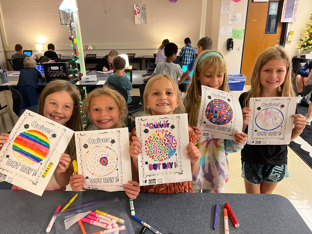 BTESchroepfer1's tweet photo. Special thanks for this awesome Dot Day lesson to Kim Rosenbloom @ Journey , it was so cool !!! #QuiverApp
@BTEWolfPups @JESRosenbloom https://t.co/KgZs0ZBuis