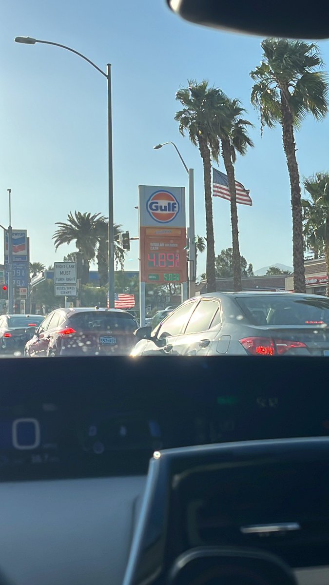 ChrisIn702's tweet image. Gulf lookin pretty nice right about now considering how expensive gas is in Vegas #gas #LasVegas #Vegas