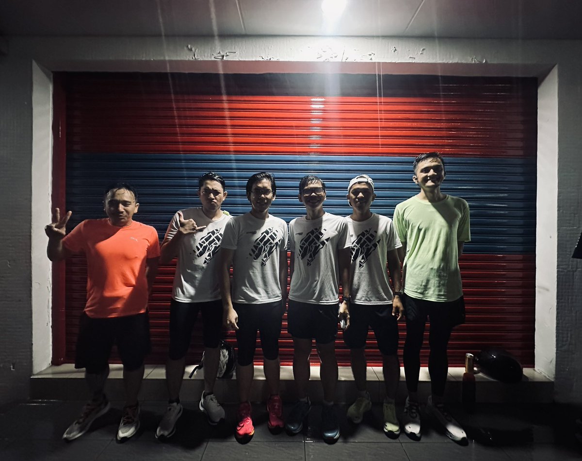 September #22 - W21D5 Kyserun Krew #445AM Session 🐺
Rain or shine we grind 🌧️ 
T - 9 

265/365

#runstreak
#KyserunKrew 
#MenujuKLSCM
#keepgrinding
#beatyesterday