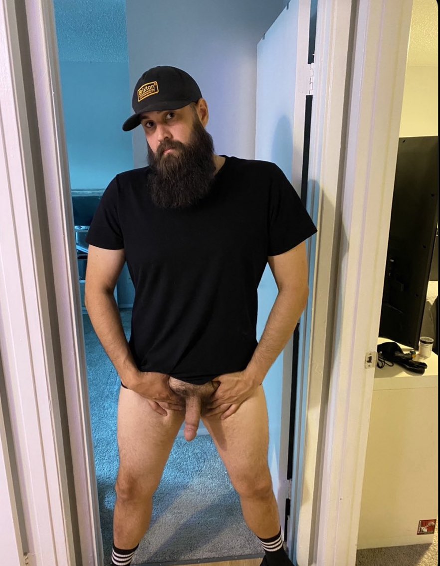 Thatbearded1's tweet photo. Retweet if you want my load
and let’s see everyone’s cock in the comments https://t.co/uQWT0WBYHJ