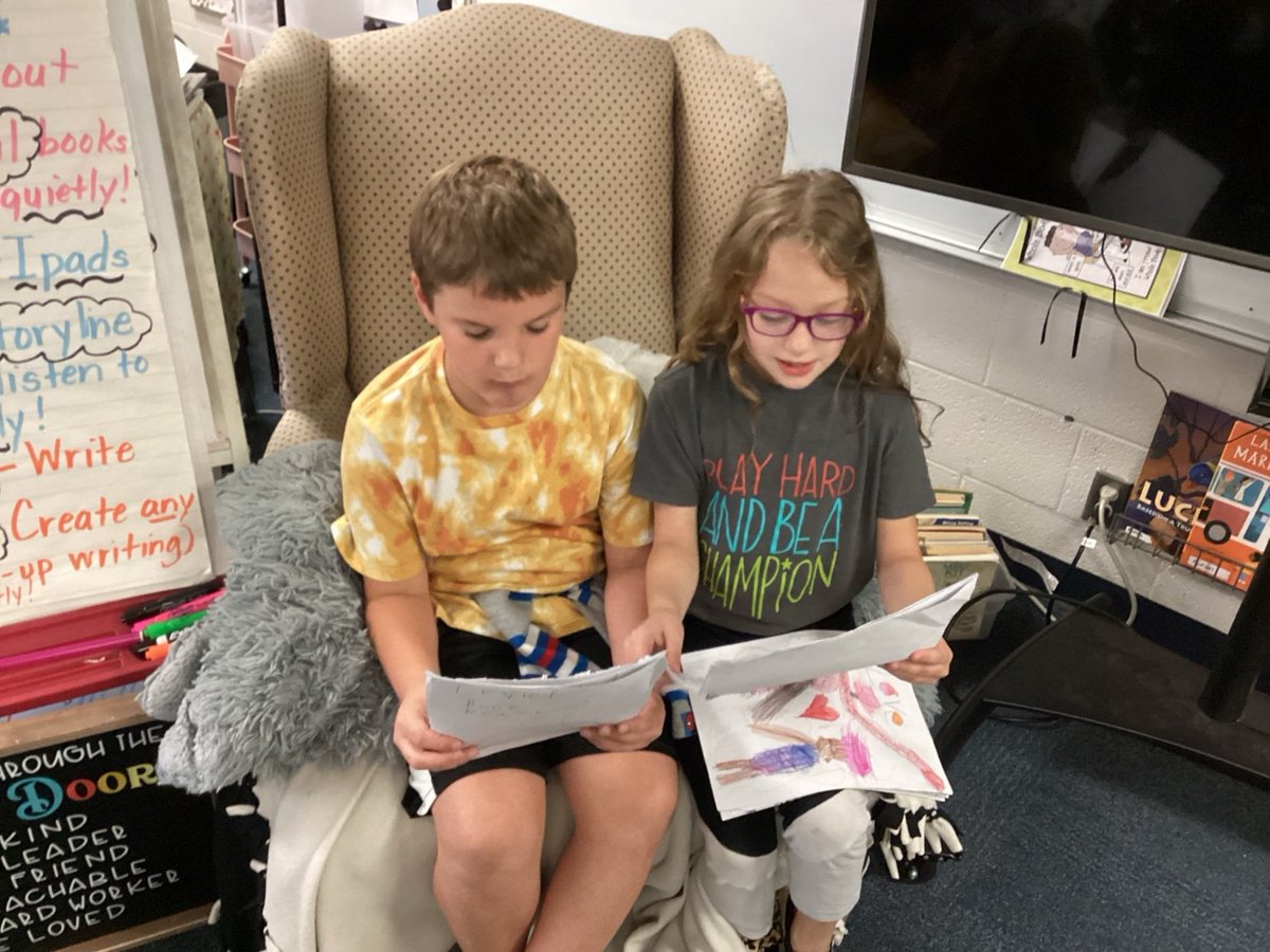 JenniferRu's tweet photo. My students so loved sharing their writing to each other during our Writing Celebration!!🥰 @ClardyElemNKC https://t.co/G7AwhLnBER