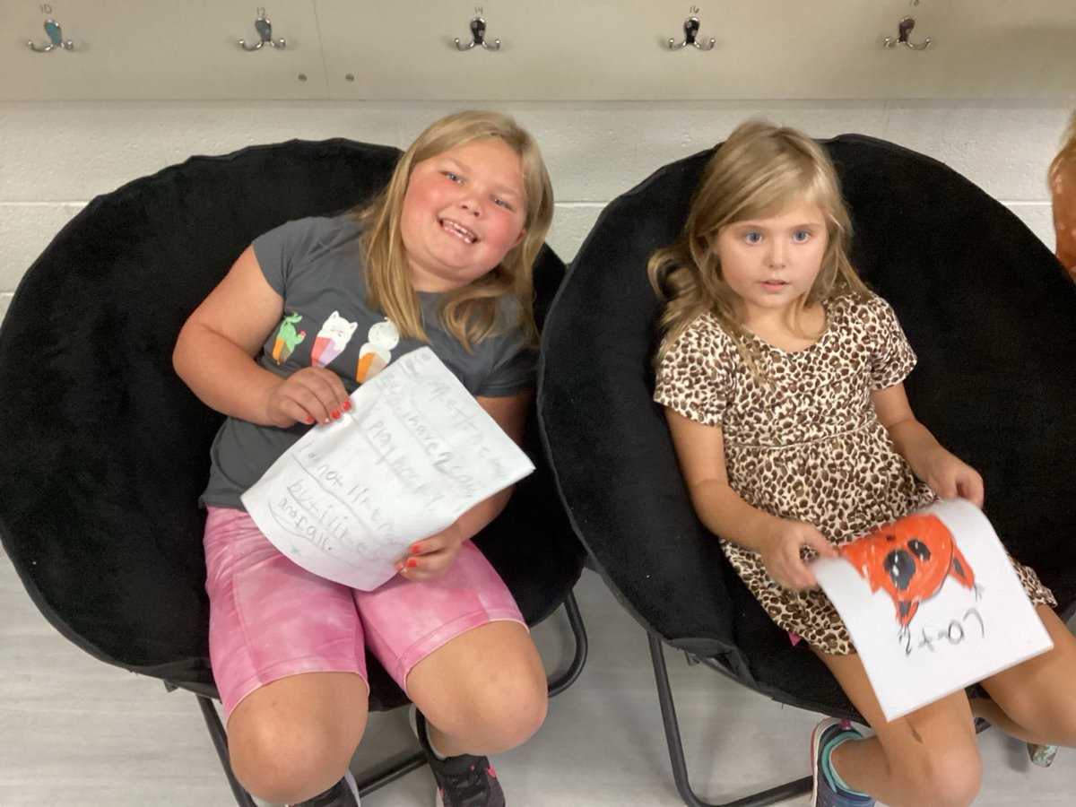 JenniferRu's tweet photo. My students so loved sharing their writing to each other during our Writing Celebration!!🥰 @ClardyElemNKC https://t.co/G7AwhLnBER