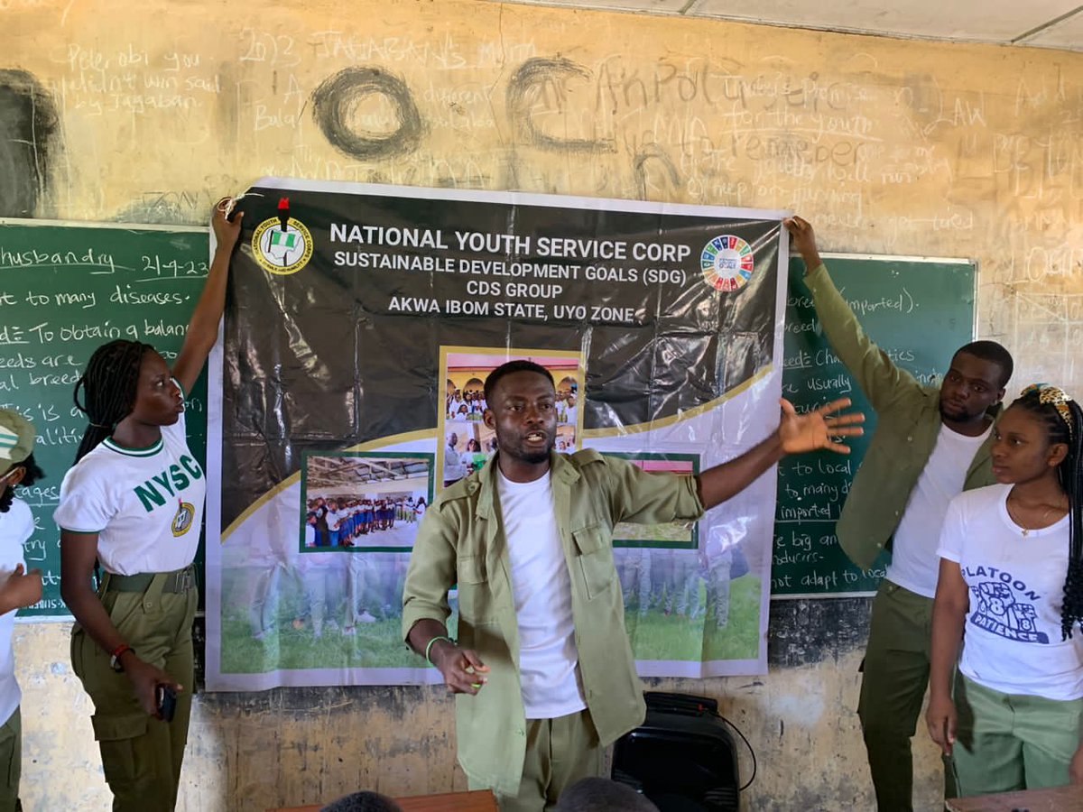 Thankgo7Destiny's tweet photo. As President of the SDGs Community Development Group under the scheme National Youth Service Corps - NYSC , I led an extraordinary team to promote SDG Goal No. 4 - Quality Education at Community Secondary Commercial School, Ikot Okubo Offot, Uyo, Akwa Ibom State, Nigeria. https://t.co/uzb7etd8mx