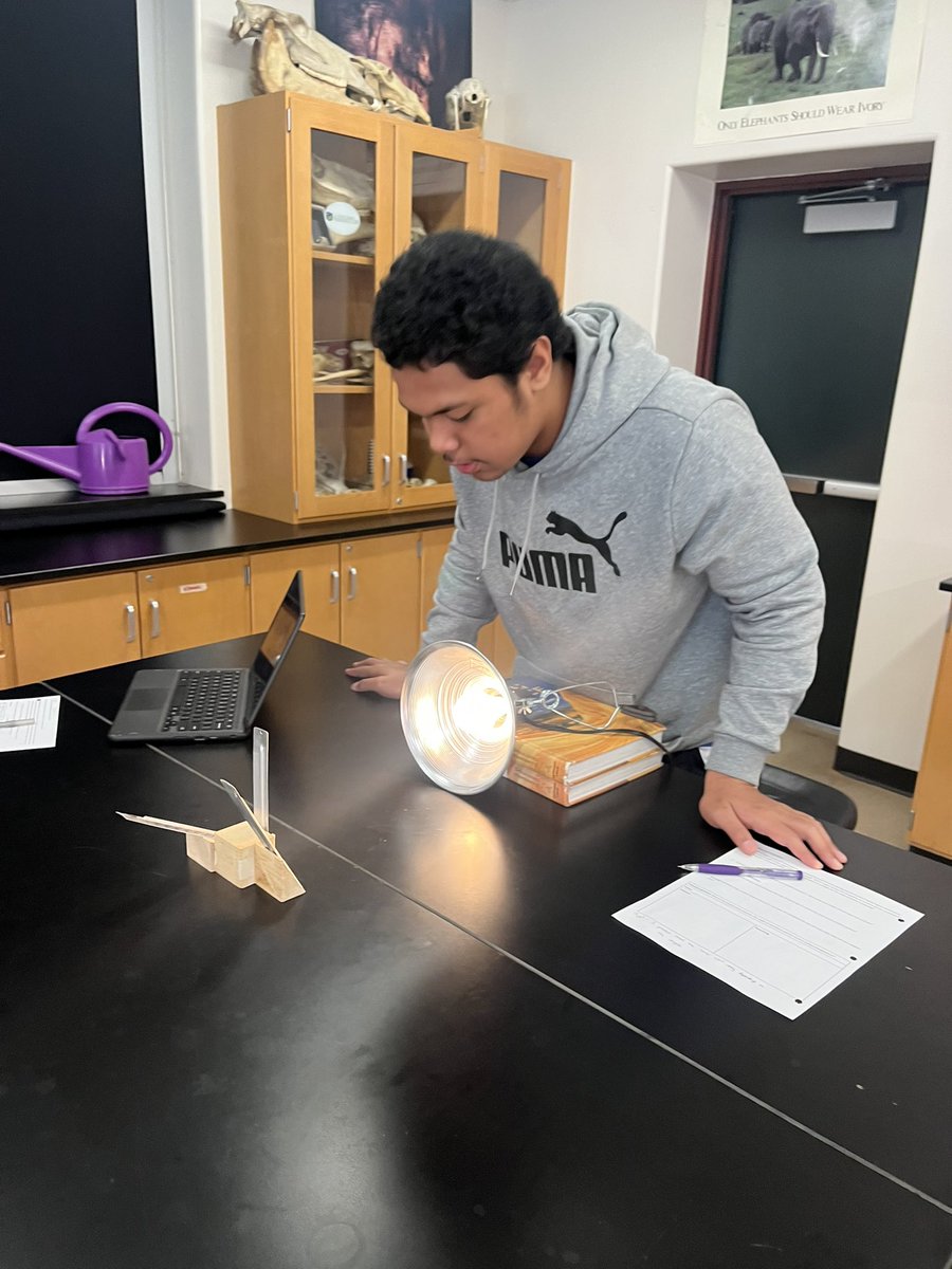 How does the angle that the Sun’s rays hit the Earth’s surface influence the temperature? <a href="/ACS_SILSA/">SILSA</a> <a href="/AVLCitySchools/">Asheville City Schools</a> Honors EES students are finding out…maybe. Not all models work perfectly. #imperfectscience