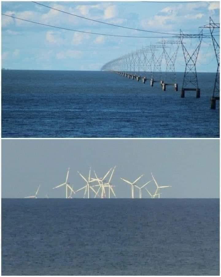 InformaCosmos's tweet image. La curvatura de la Tierra en dos imágenes.