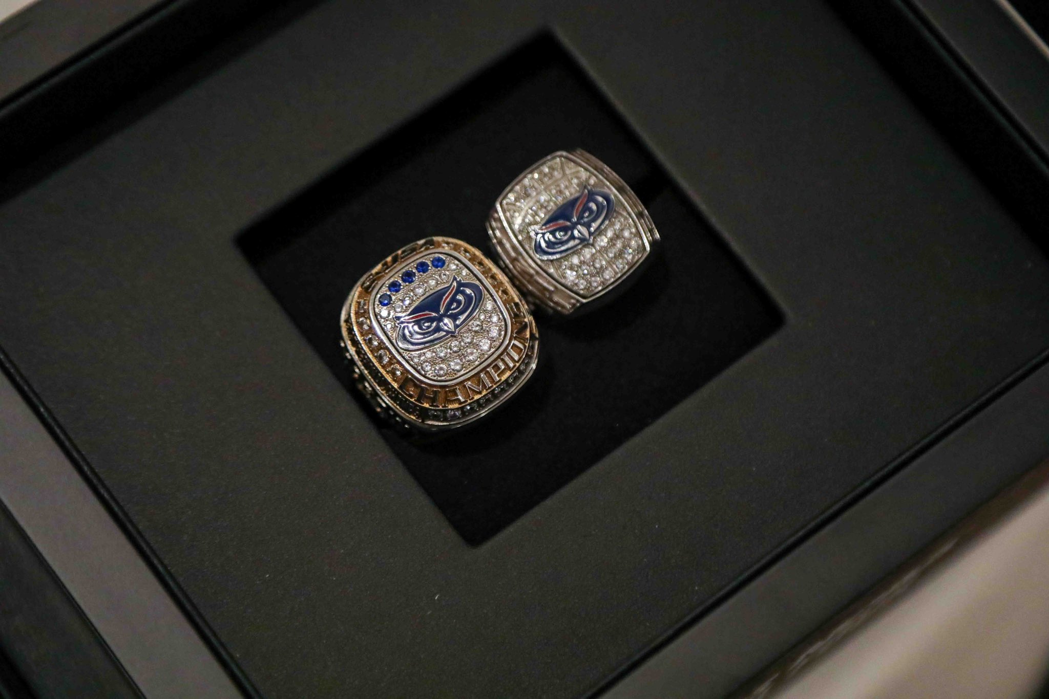 I need some really big rings store