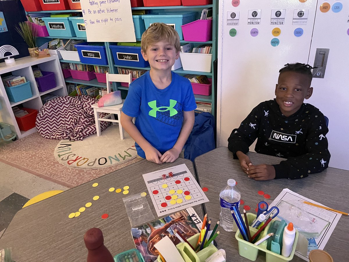 eck1107's tweet photo. Working in pairs practicing our math facts through fact fluency games! #ksesharks #SpsCreatesAchievers https://t.co/RaXo7gIS9S