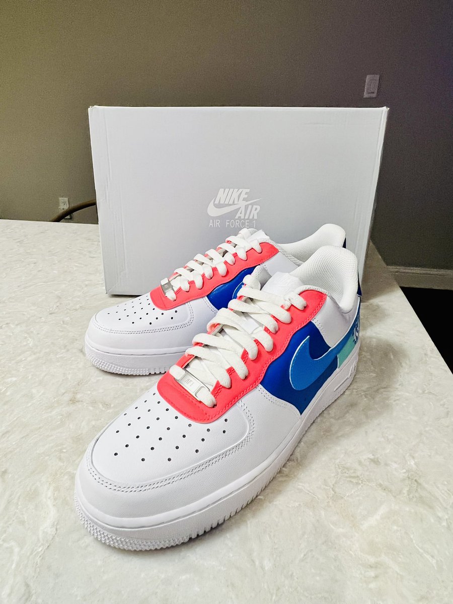 My new kicks just landed! Time to hit the streets in style. #ShoeGameStrong #FreshStep #NikeAF1

#DCWBossMode #GuinningTogether #MBCGoodStuff #LifeAtATT