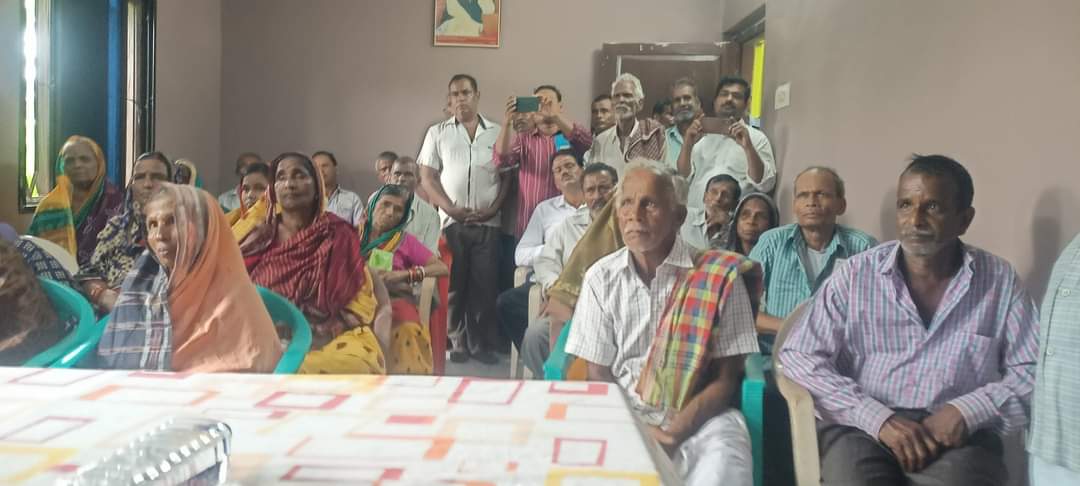 RaghunandanDas6's tweet photo. ତଣ୍ଡିକୁଳ ଗ୍ରାମପଞ୍ଚାୟତରେ ମଧୁବାବୁ ପେନସନ ଯୋଜନାରେ ୧୭୦ଜଣ ଙ୍କୁ ଭତ୍ତା ପ୍ରଦାନ ଅବସରରେ ।
#MadhuBabuPensionScheme
#OdishaGovernment
#TandikulGramPanchayat
#PensionScheme
#BeneficiaryList
#GovernmentScheme https://t.co/gNLM2OoSqr