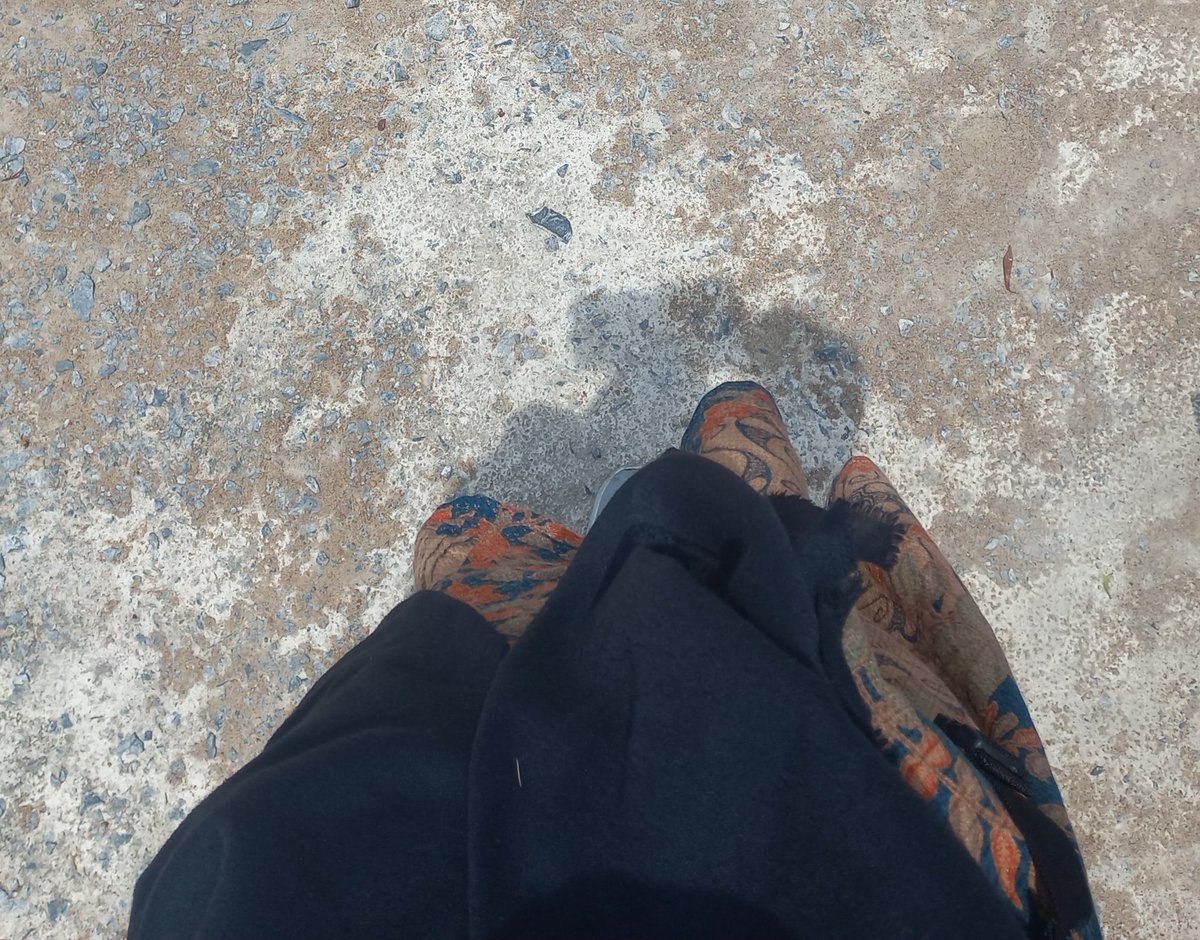 diel_aisha's tweet image. Today my shadow is right below me at 12PM 
I can&apos;t wait for #HariTanpaBayangan tomorrow 😍
#Pontianak 🇮🇩 #EquatorLine