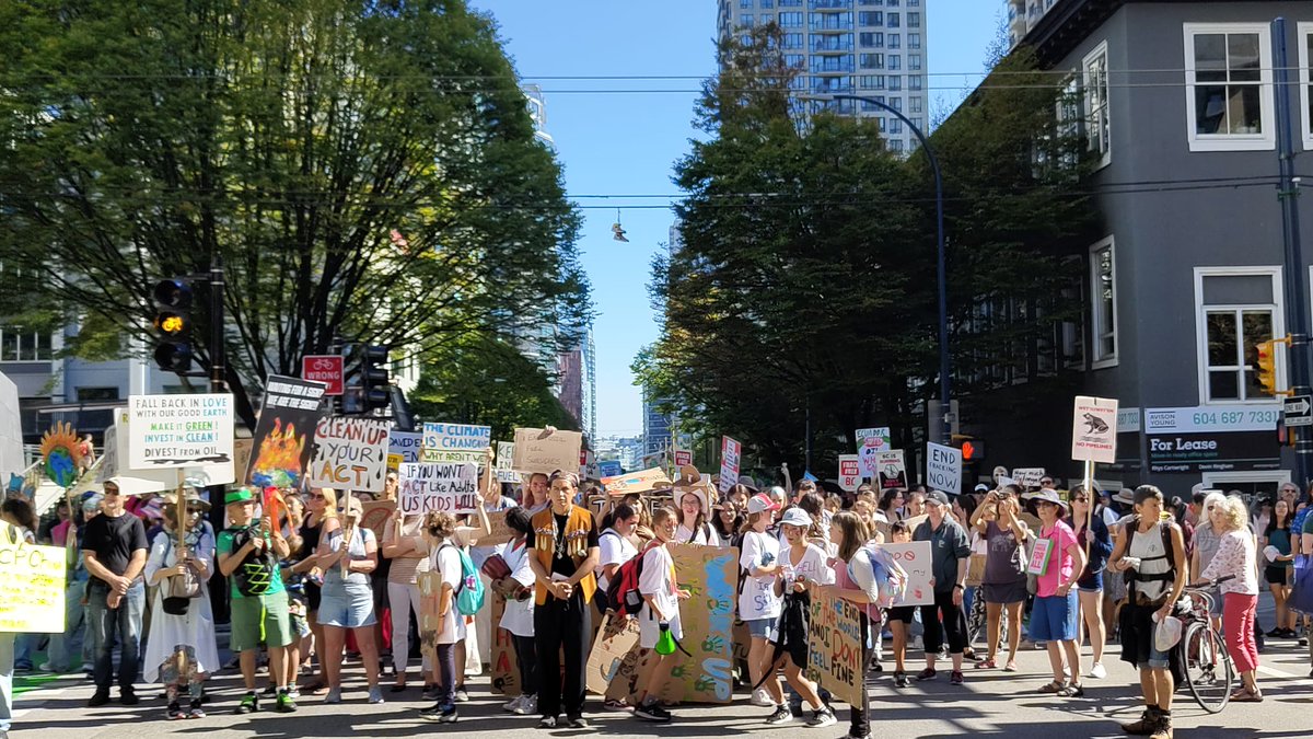 climate604's tweet photo. Let's continue to build on the momentum of the #VancouverClimateStrike with continued action! See you in the streets! Next Climate Convergence action is Sept. 27 People & Planet Before Pipelines & Profit Banner Drop in #NewWest - join in!
#StopTMX #NoCGL #DefundCGL #nopipelines https://t.co/MlmOraV77F