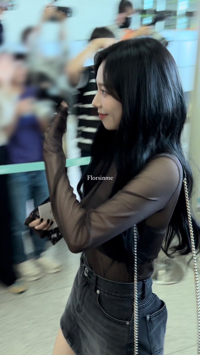 florsinme's tweet photo. 230922 ICN 카리나 출국
공주님이야아ㅏ😭💖💖

#aespa #KARINA #エスパ #カリナ
#카리나 #유지민 #에스파 #유지민은봐라 https://t.co/CUsKxe5ZfT
