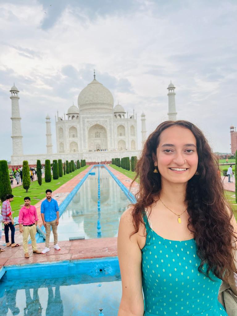 NordicCtrIndia's tweet photo. A warm welcome to our newest #NCIsemester student from #NCImember @UniLeidenNews who is spending the fall semester at #ncipartner @HydUniv! #Studyinindia #NCIStudyprogramme #NordicCentreinIndia #SemesterinIndia https://t.co/L2eJt0SJwu
