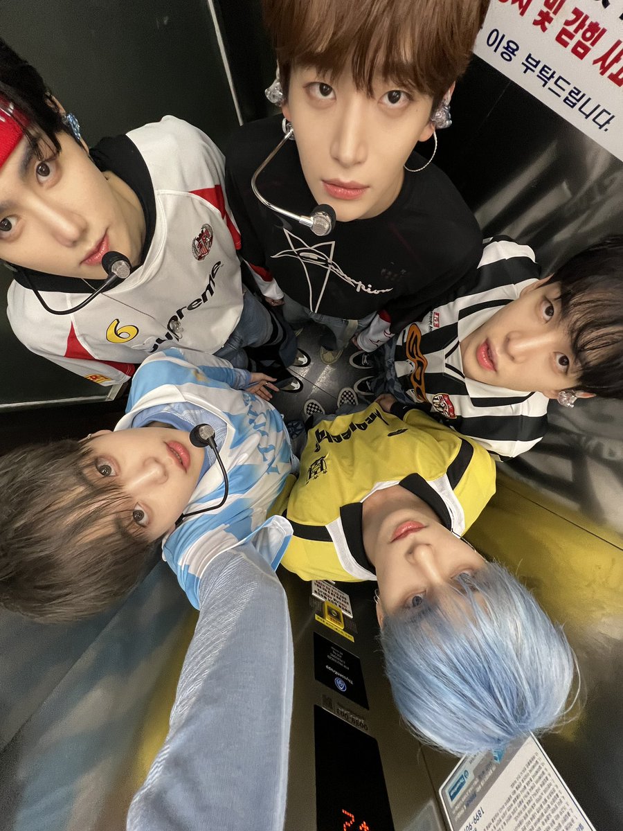 1112ViTY tweet picture