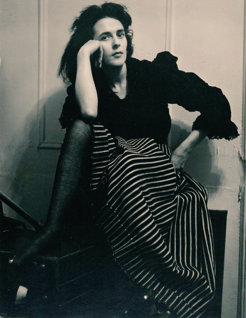 womensart1's tweet image. &apos;I didn’t have time to be anyone’s muse... I was too busy rebelling...&quot;

- Leonora Carrington 
Surrealist painter 

#WomensArt #FridayFeeling