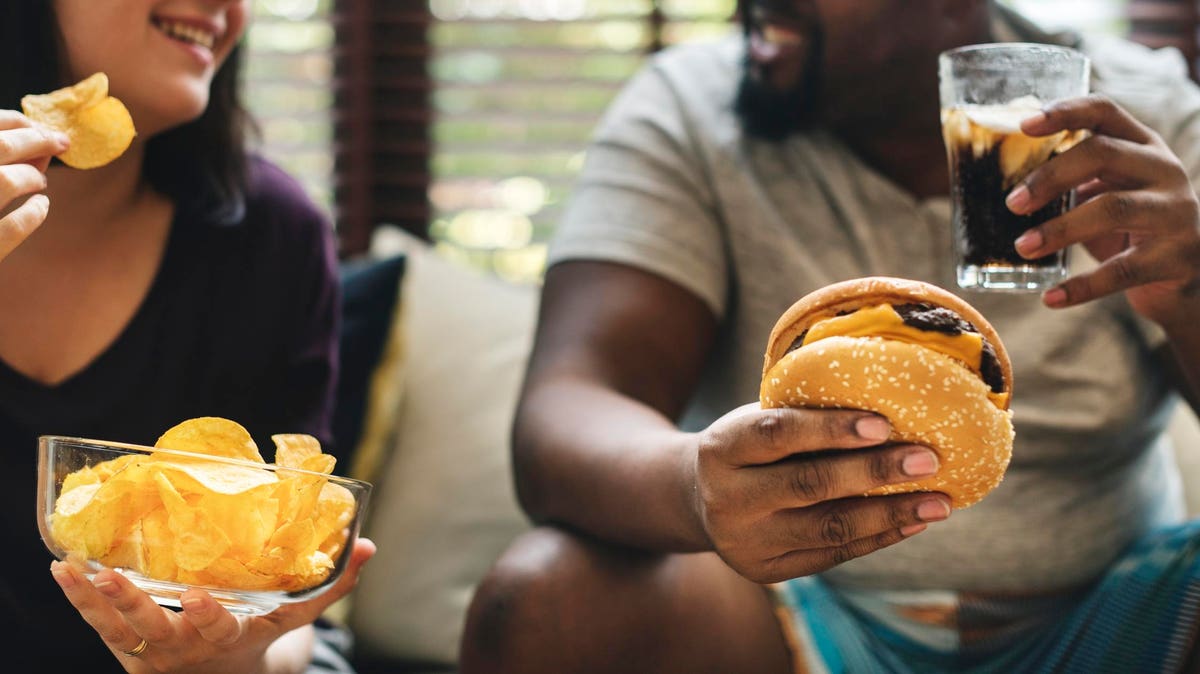 Forbes's tweet photo. Eating heavily processed foods—particularly artificial sweeteners and artificially sweetened drinks—could increase the risk of developing depression, study finds: https://t.co/sovCmv9rO9 https://t.co/q4PKTYMiq1