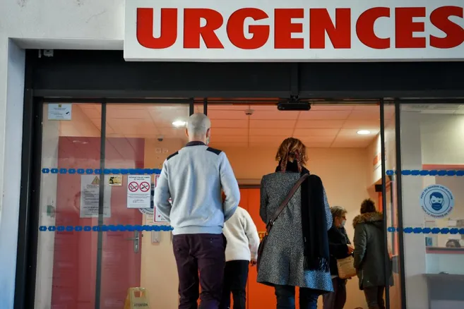 L'entrée aux urgences est désormais filtrée au CHU à Clermont-Ferrand ▶ lamontagne.fr/clermont-ferra…